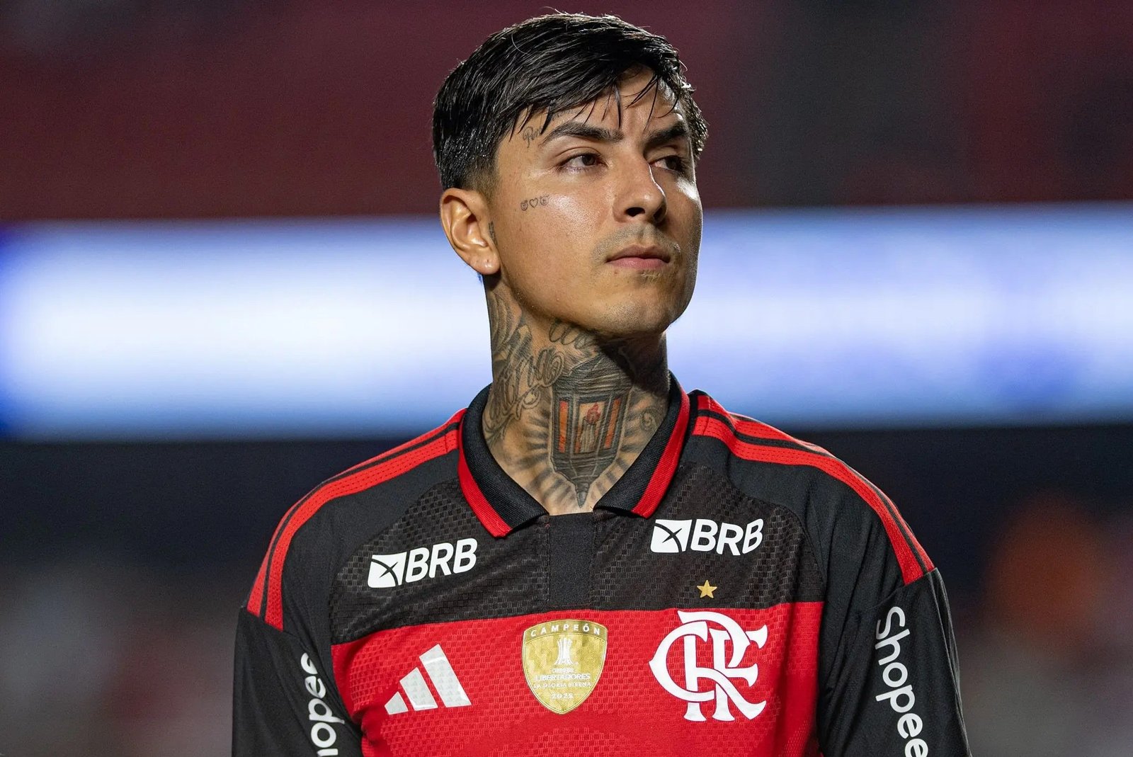 Erick Pulgar está na mira do Monaco.