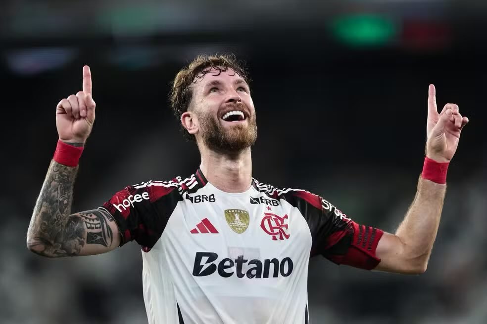 Flamengo recebeu uma oferta oficial do Besiktas pelo zagueiro Léo Pereira de 10 milhões de euros por 100% dos direitos econômicos.