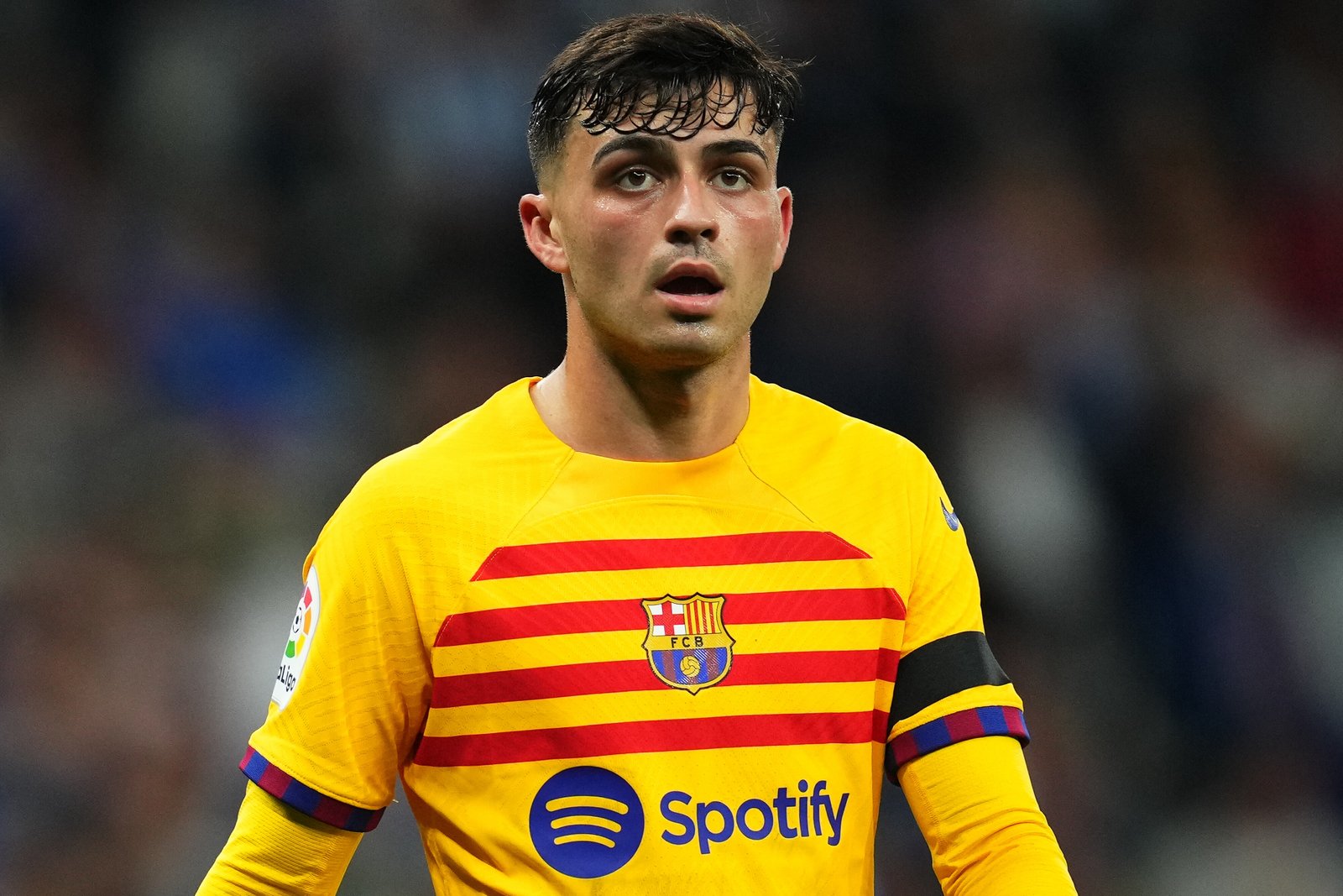 PSG prepara oferta de € 90 milhões por Pedri, do Barcelona.