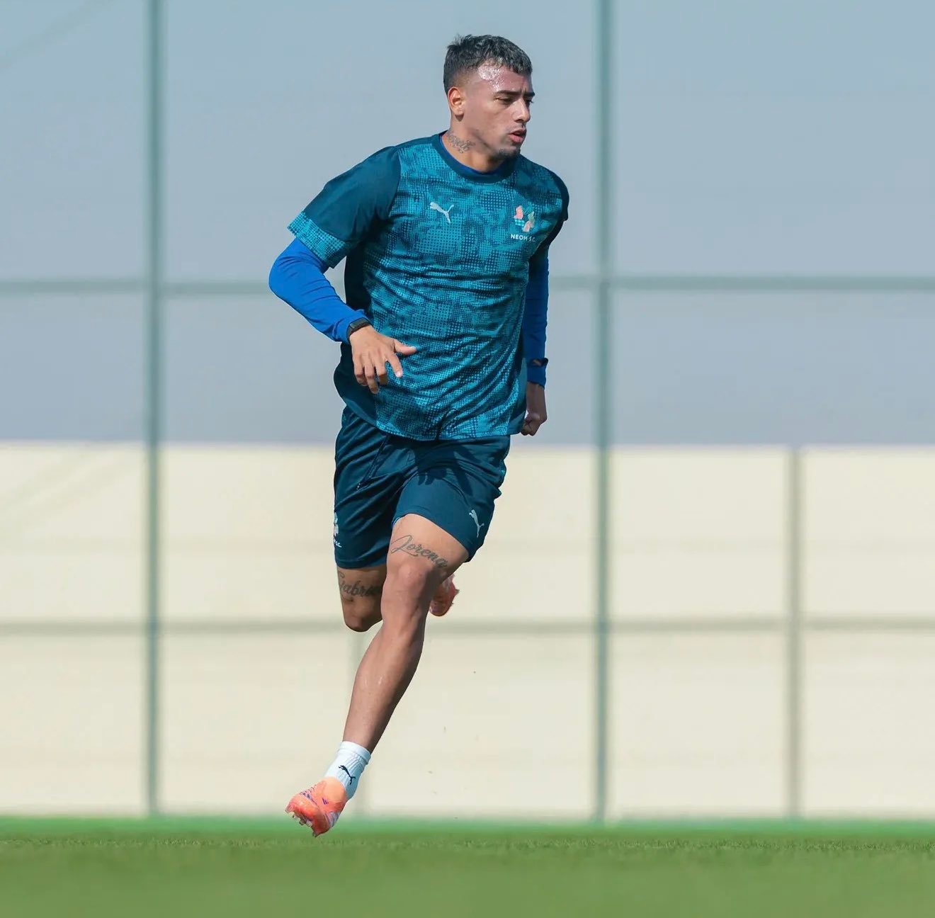 Cruzeiro negocia a contratação do uruguaio Lucho Rodríguez, atacante do Neom SC, da Arábia Saudita.