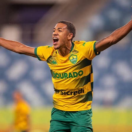O Flamengo voltou a negociar com o Cuiabá a contratação do atacante Aiyran, de 17 anos.