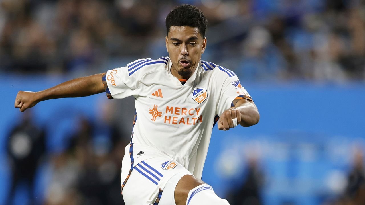 Flamengo descarta contratação do meia Evander, do FC Cincinnati.