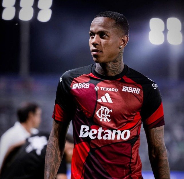RB Bragantino voltou a procurar o Flamengo para tentar a contratação de Wallace Yan.