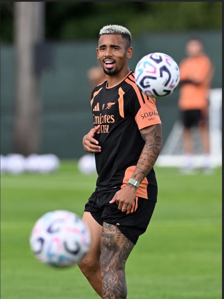 Napoli busca Gabriel Jesus; 20 milhões de euros é a pedida mínima do Arsenal.