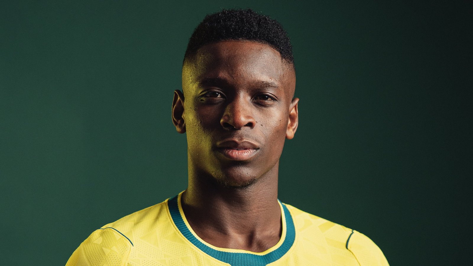 Estafe de Luiz Henrique afirma que negociação com Flamengo está encerrada.