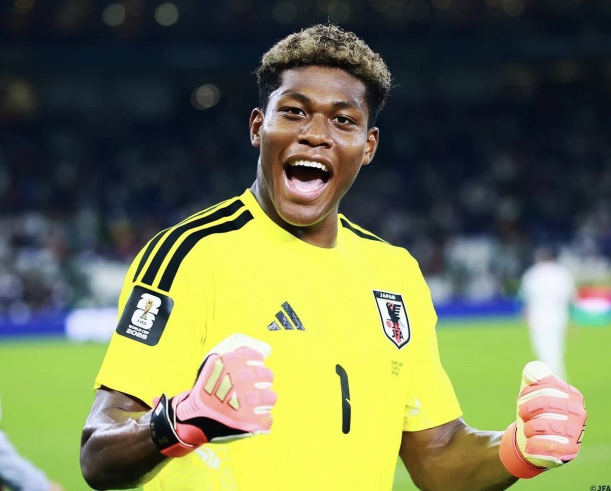 PSG tem negociações avançadas com o Parma pelo goleiro Zion Suzuki.
