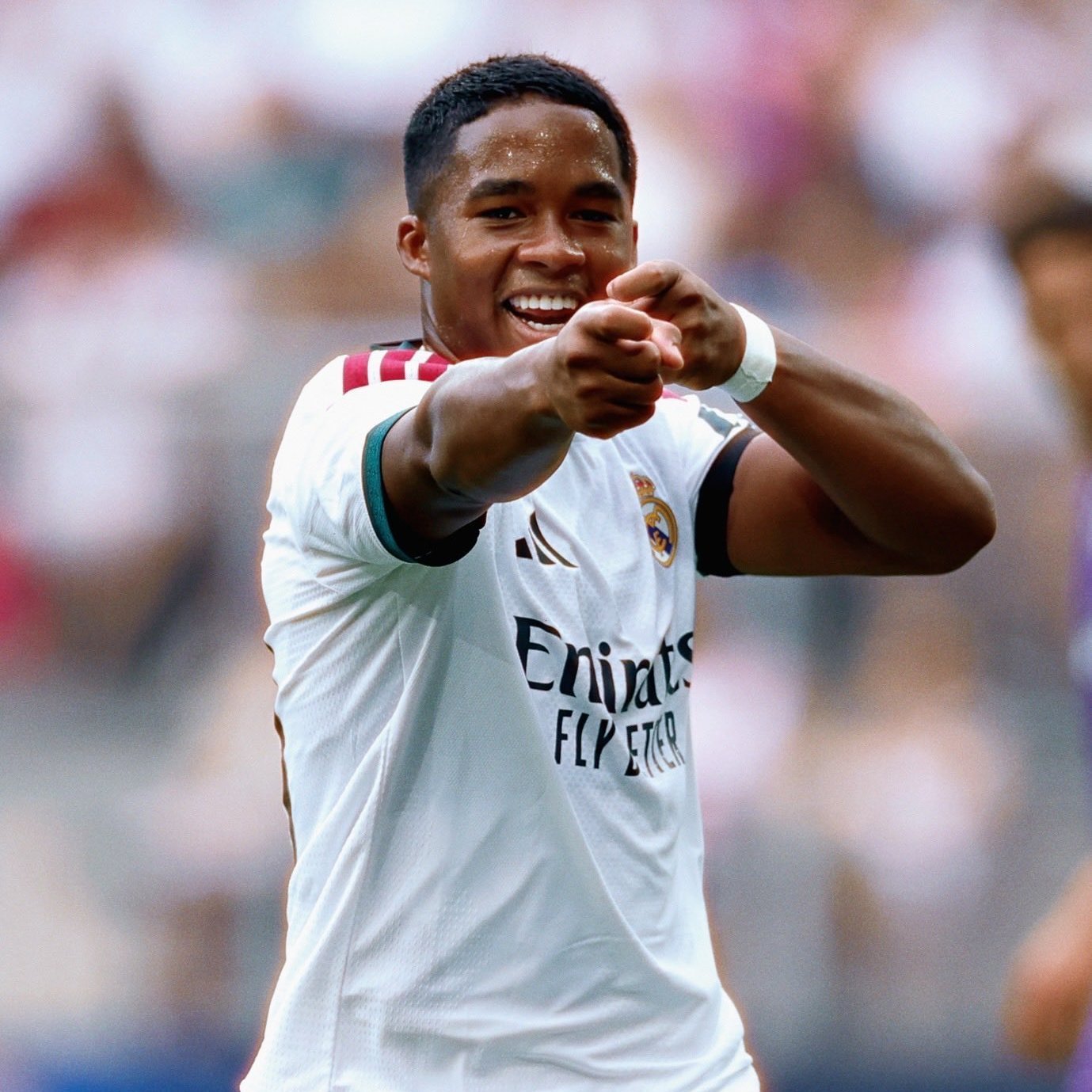 Liverpool prepara uma proposta de €65 milhões por Endrick.