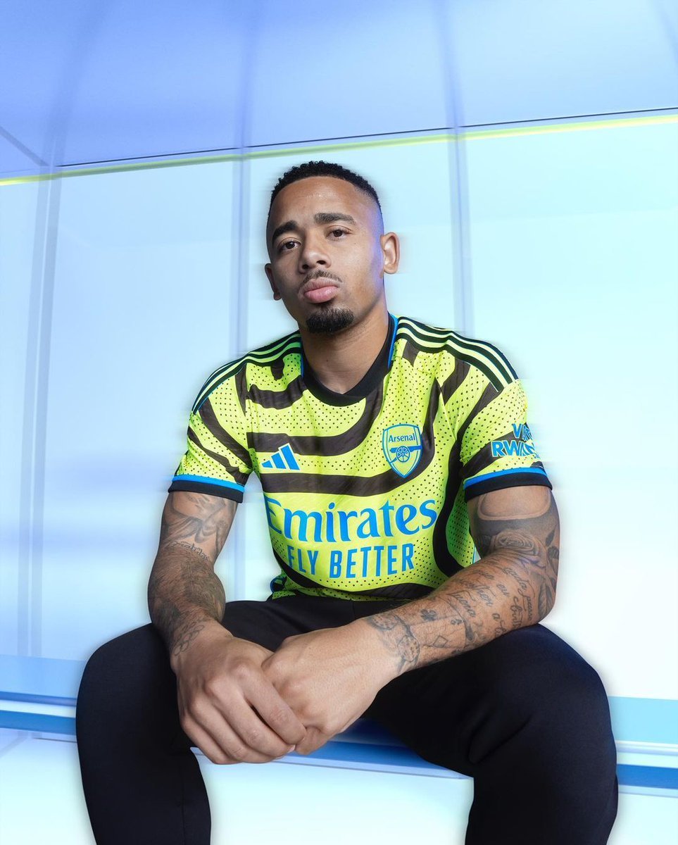 Everton  e Ipswich Town entraram em contacto com o Arsenal por Gabriel Jesus.