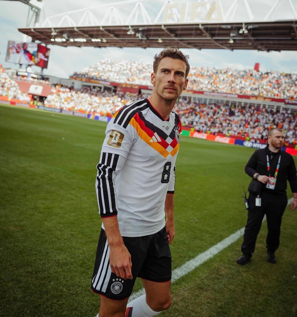 Aston Villa acerta a contratação de Leon Goretzka.