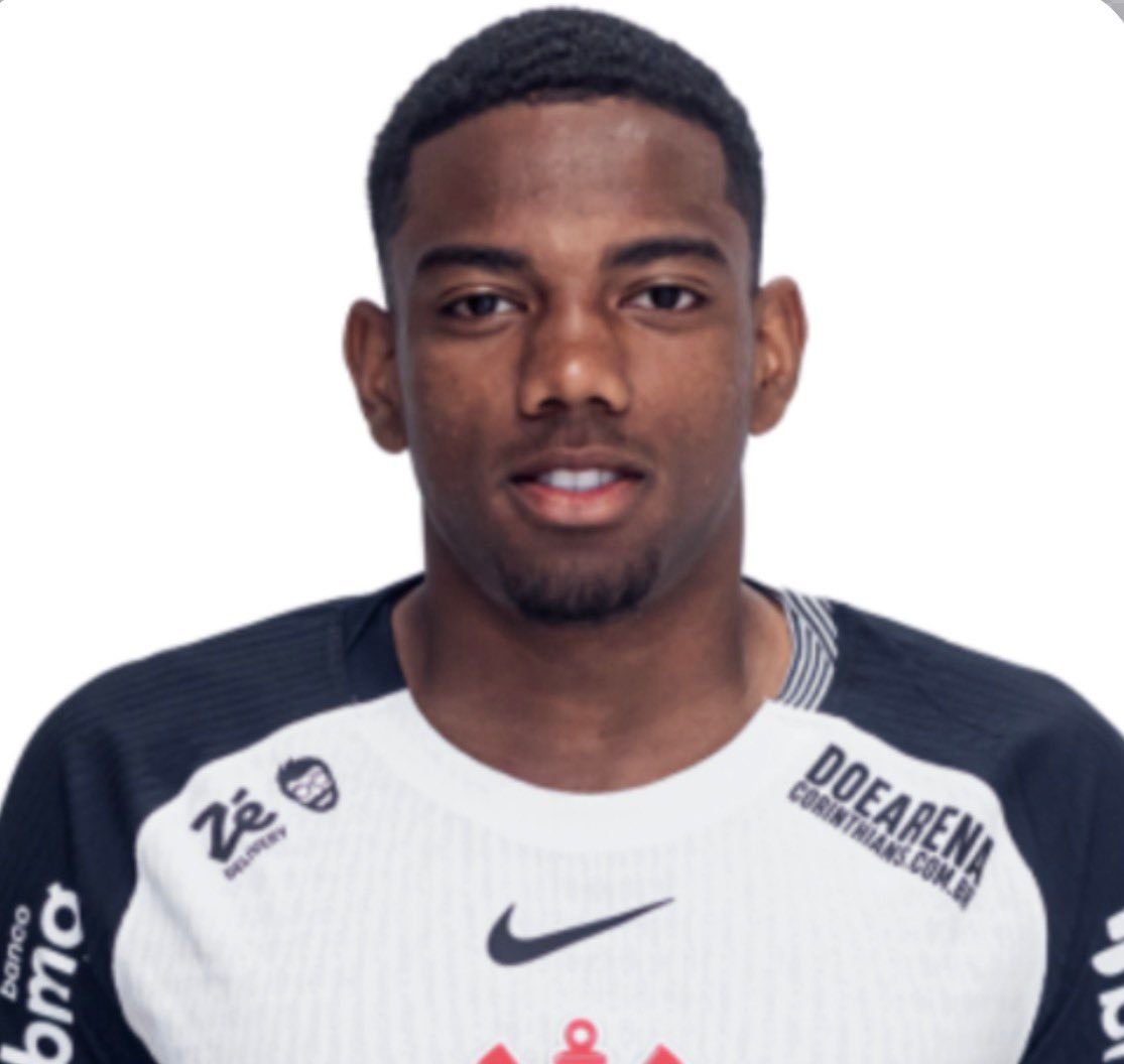 Corinthians não tem pressa para vender André e aguarda nova oferta do Nottingham Forest.