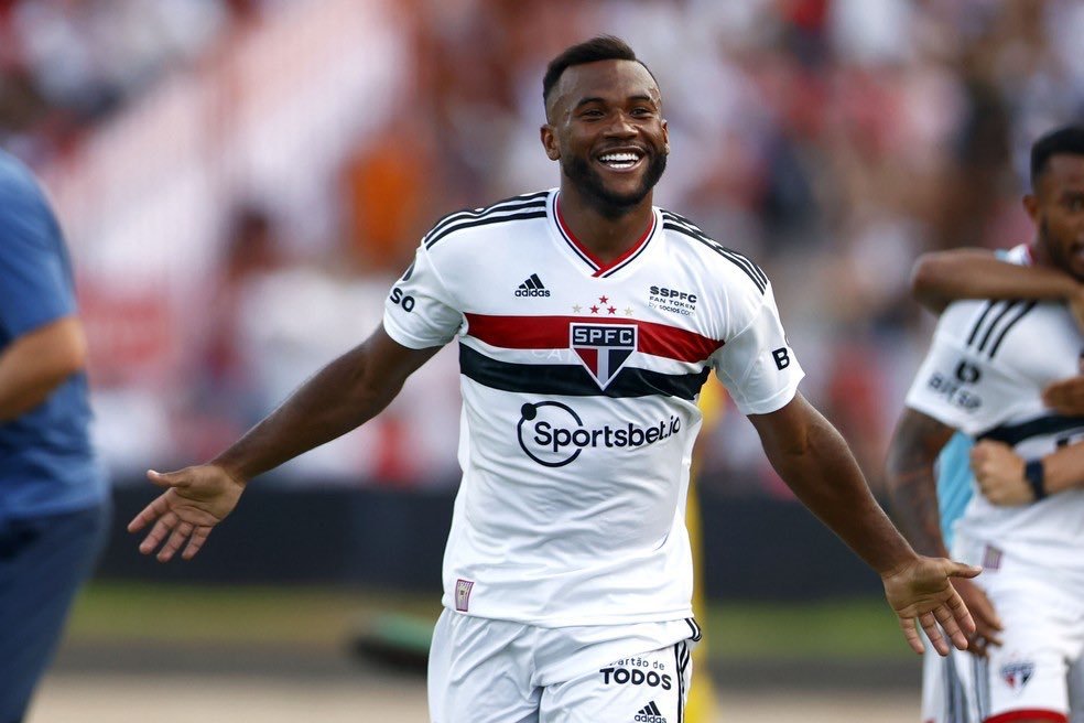 São Paulo encaminhou a rescisão contratual do volante Luan.