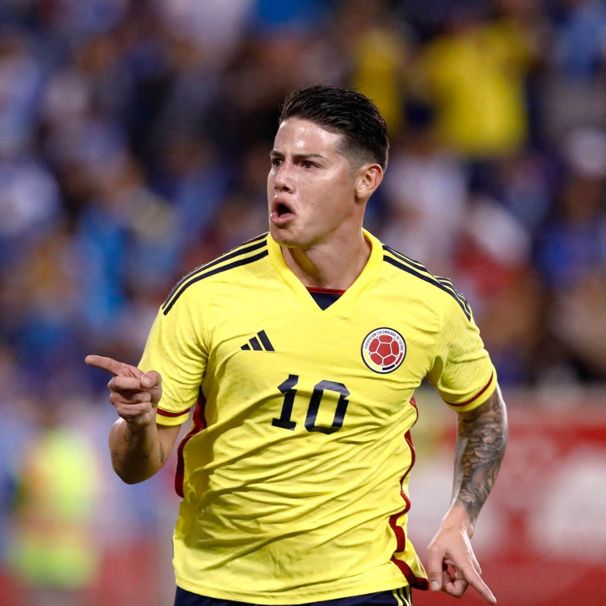 James Rodríguez está em negociações com o US Avellino, da segunda divisão da Itália.