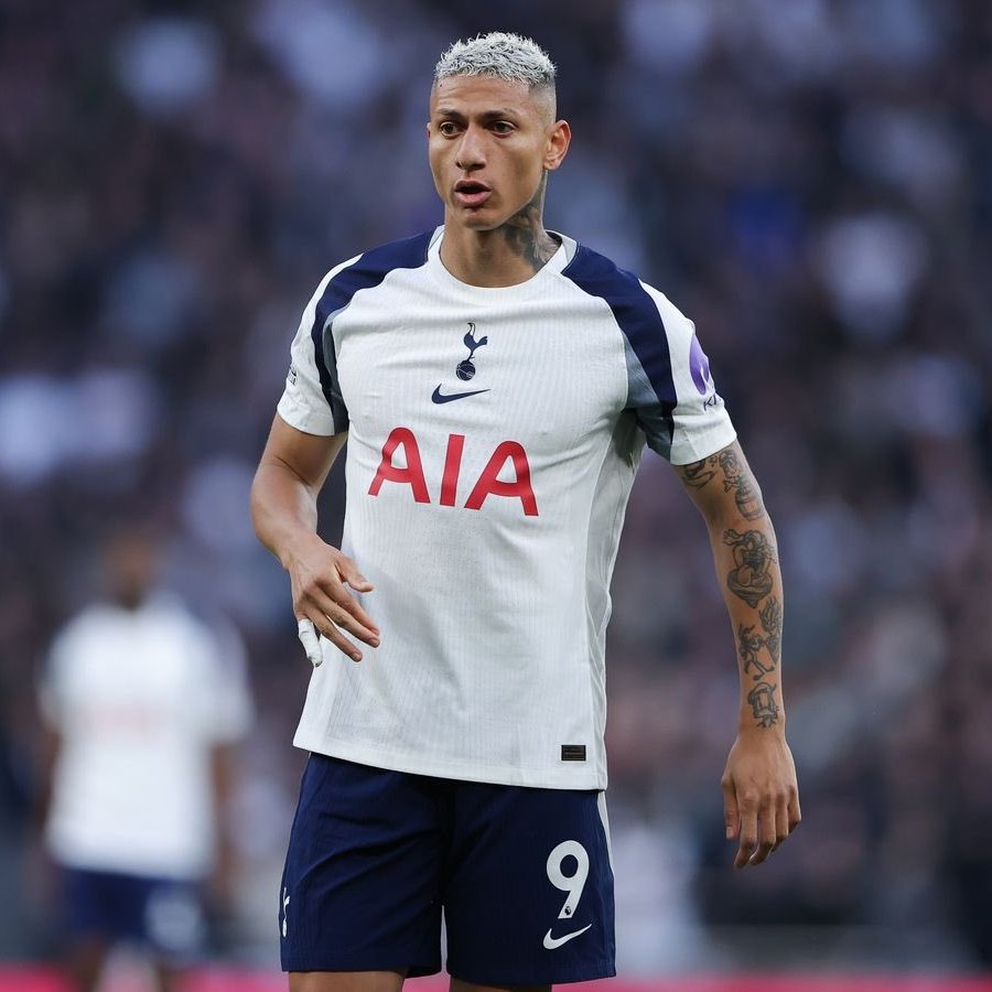 A proposta de €10 milhões do Vasco foi recusada pelo Tottenham.