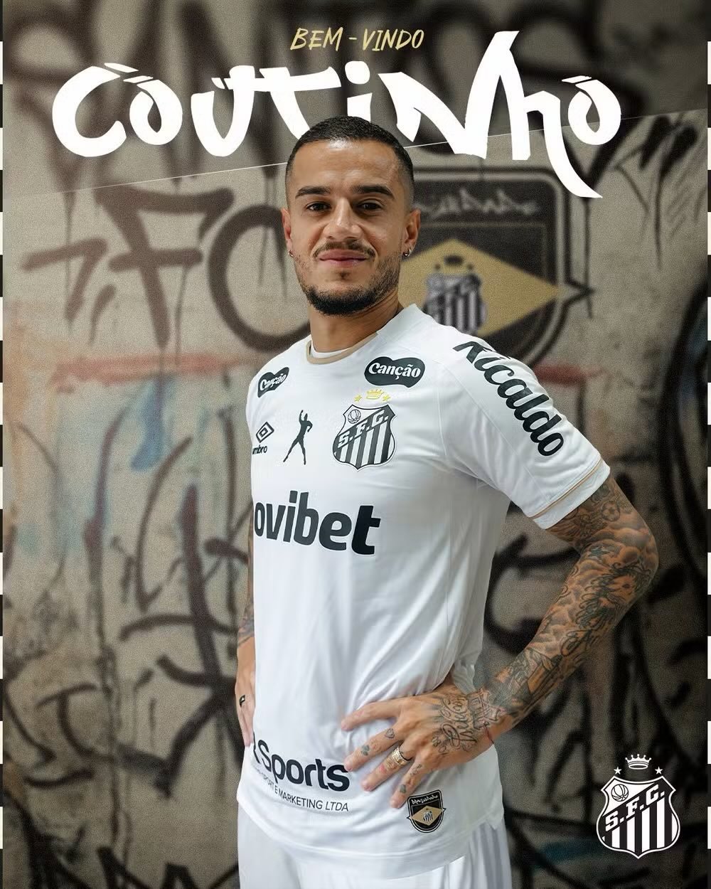 Santos anunciou a contratação do meia Coutinho.