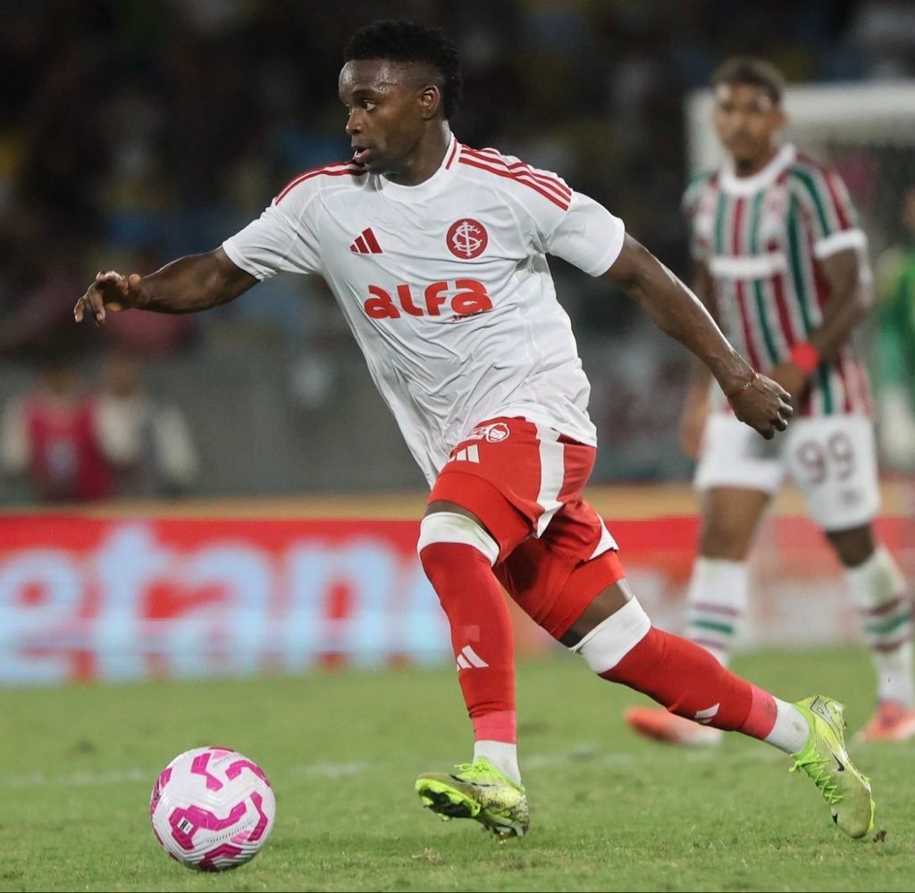 Johan Carbonero é um dos jogadores do Internacional mais procurados no mercado.