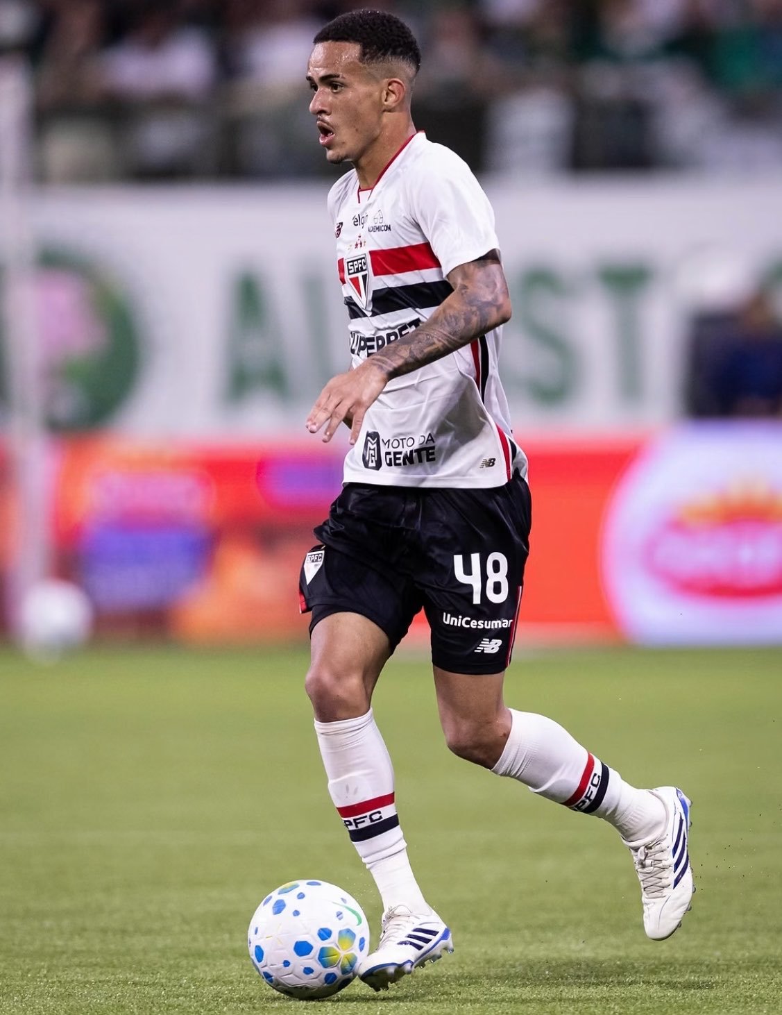 São Paulo chegou a um acordo com o Grêmio Novorizontino para regularizar a dívida referente à contratação de Djhordney, de 19 anos, e evitar uma nova proibição de transferência.