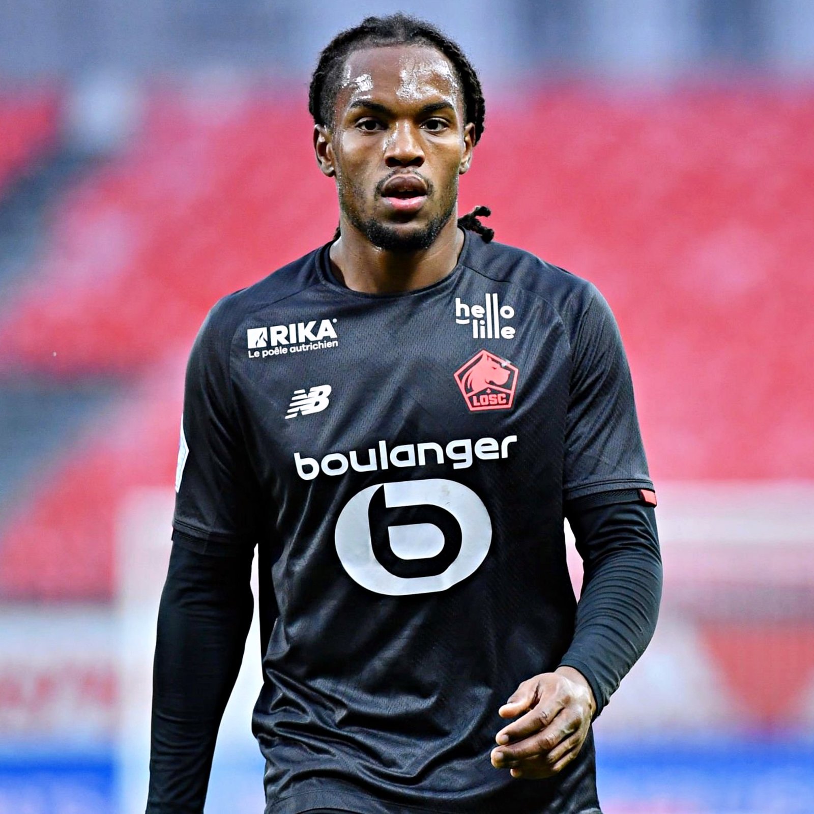 Corinthians tem interesse no meio-campista Renato Sanches, livre no mercado.